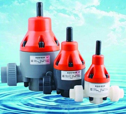 加藥設(shè)備塑料背壓閥 加藥設(shè)備塑料背壓閥